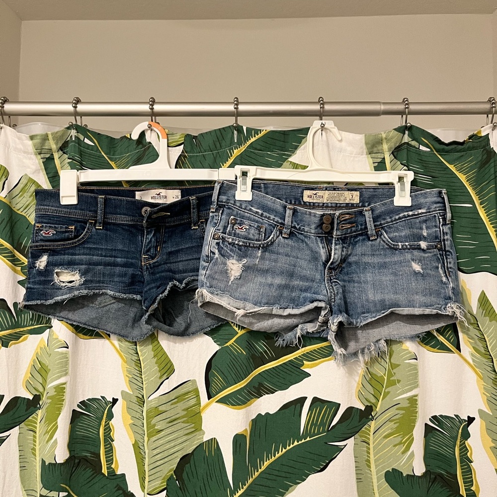 Hollister Blue Jean Low Rise Shorts Distressed Cut-Offs